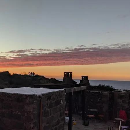Horizon Pantelleria Bed & Breakfast